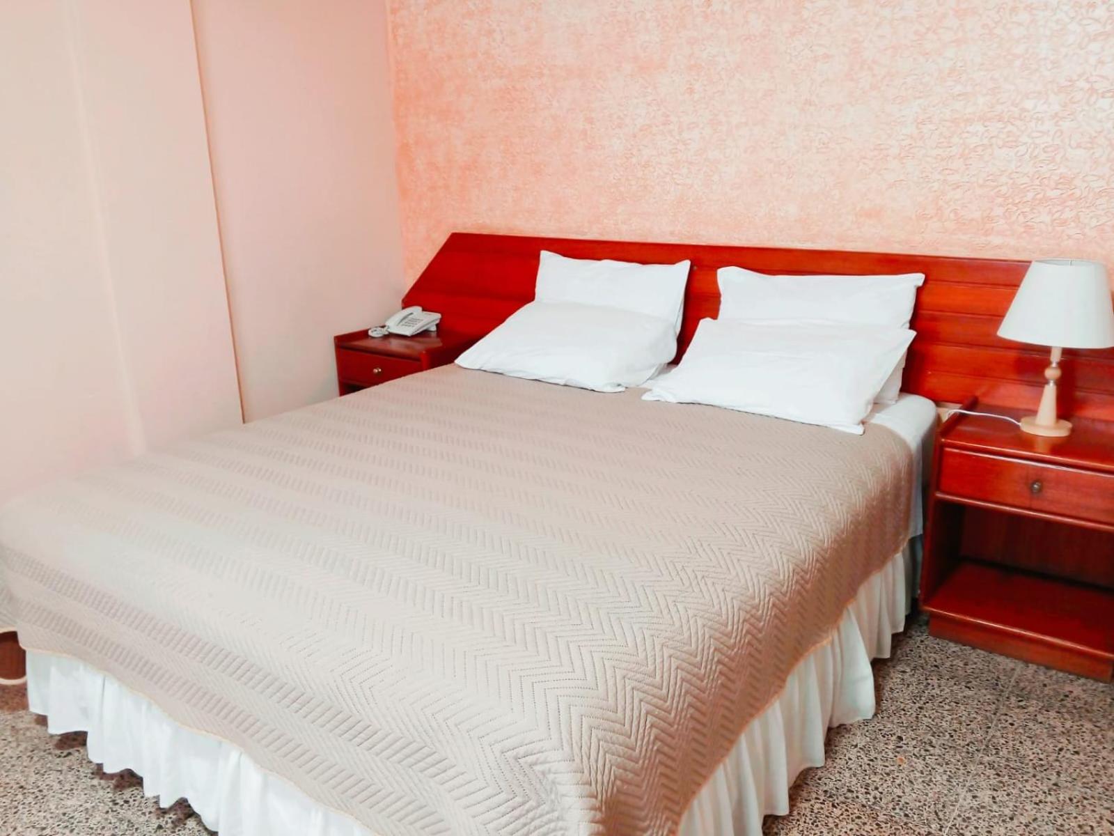 Hotel 7 Calles Санта-Крус-де-ла-Сьерра Экстерьер фото